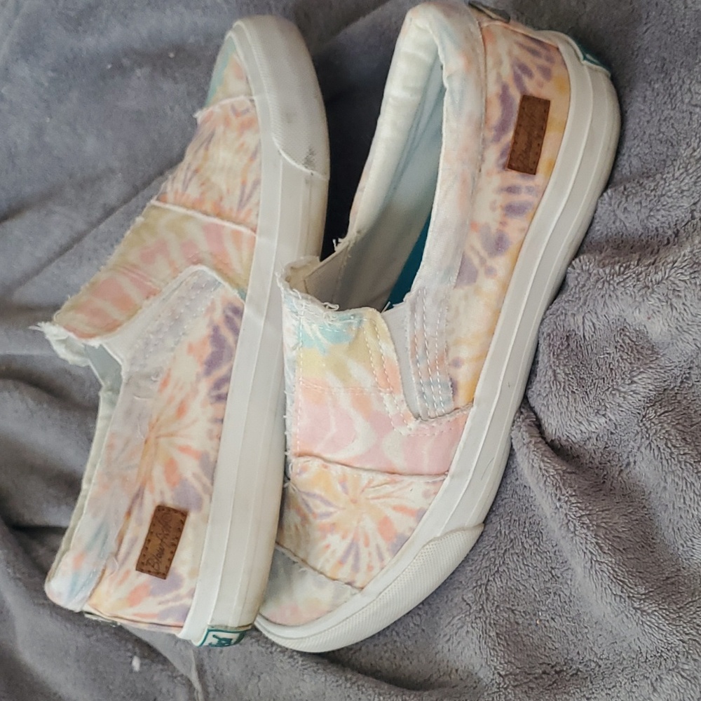 Blowfish slip on sneakers